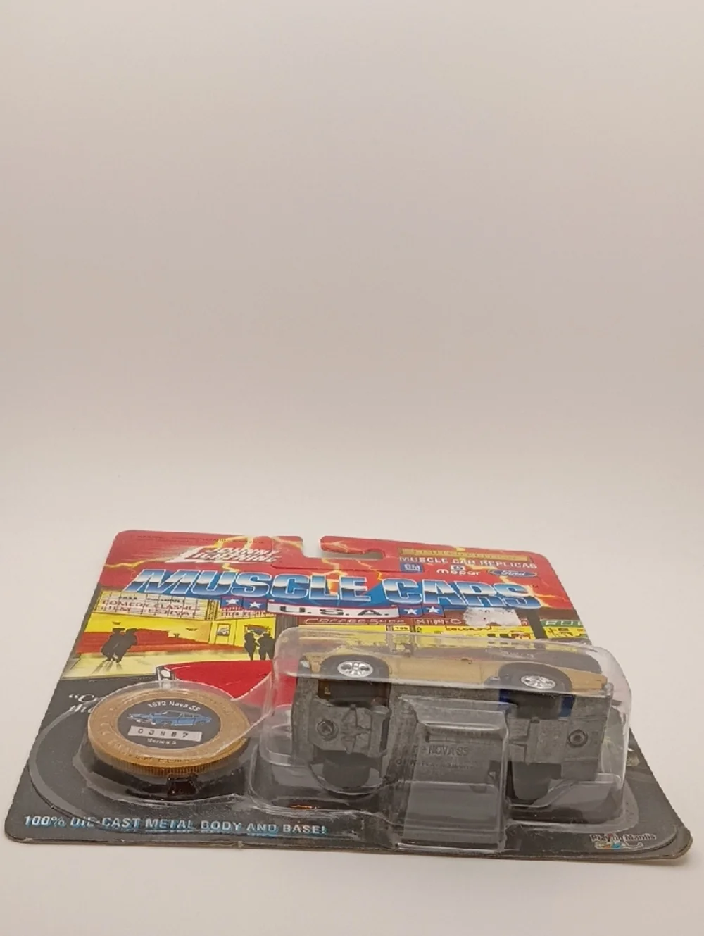 1995 Johnny Lightning Muscle Cars USA Series 5 Die-Cast 1972 Nova SS Gold!